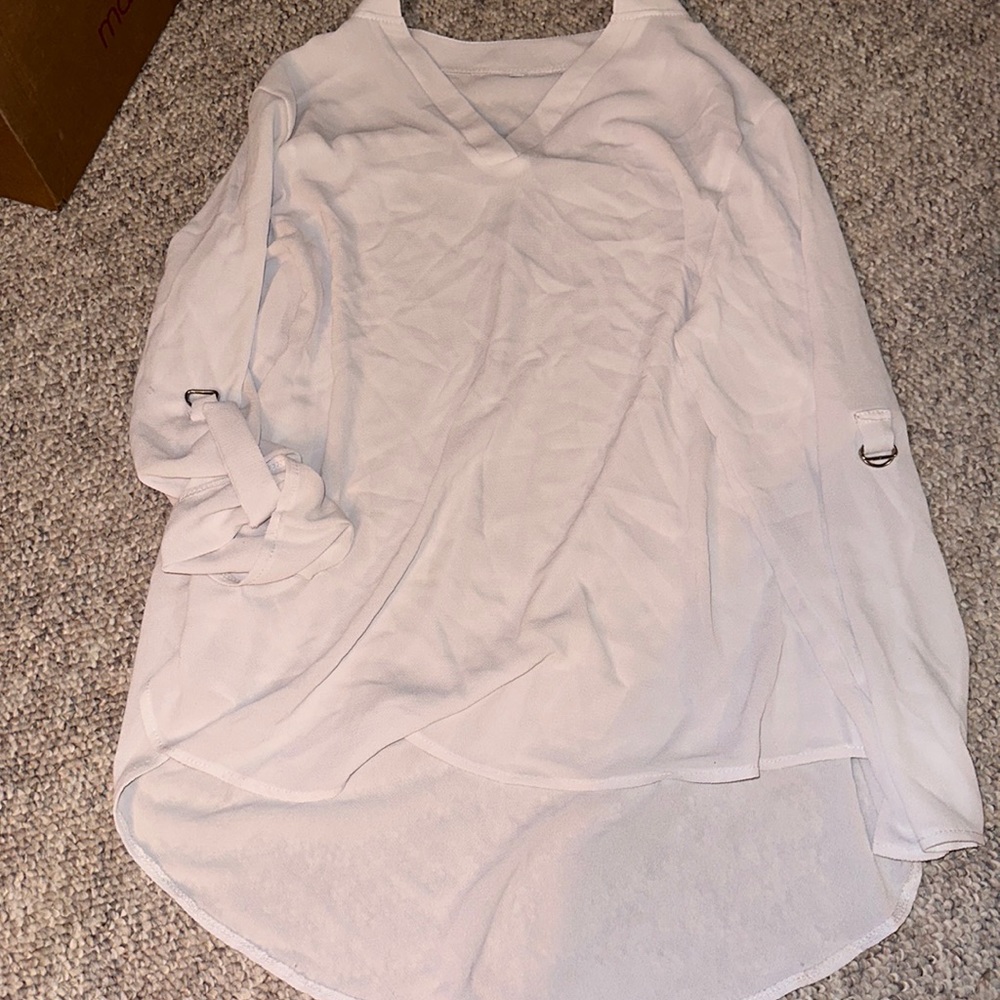 White long sleeve blouse with option to tie sleeves